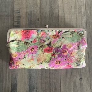 NEW HOBO Lauren floral wallet
